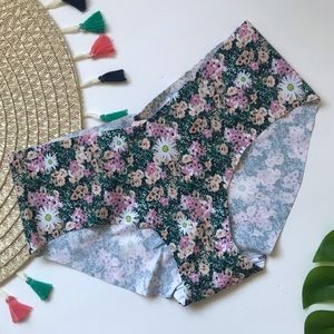 Victoria’s Secret No Show Hiphugger Panty Green Ditzy Garden Small NEW